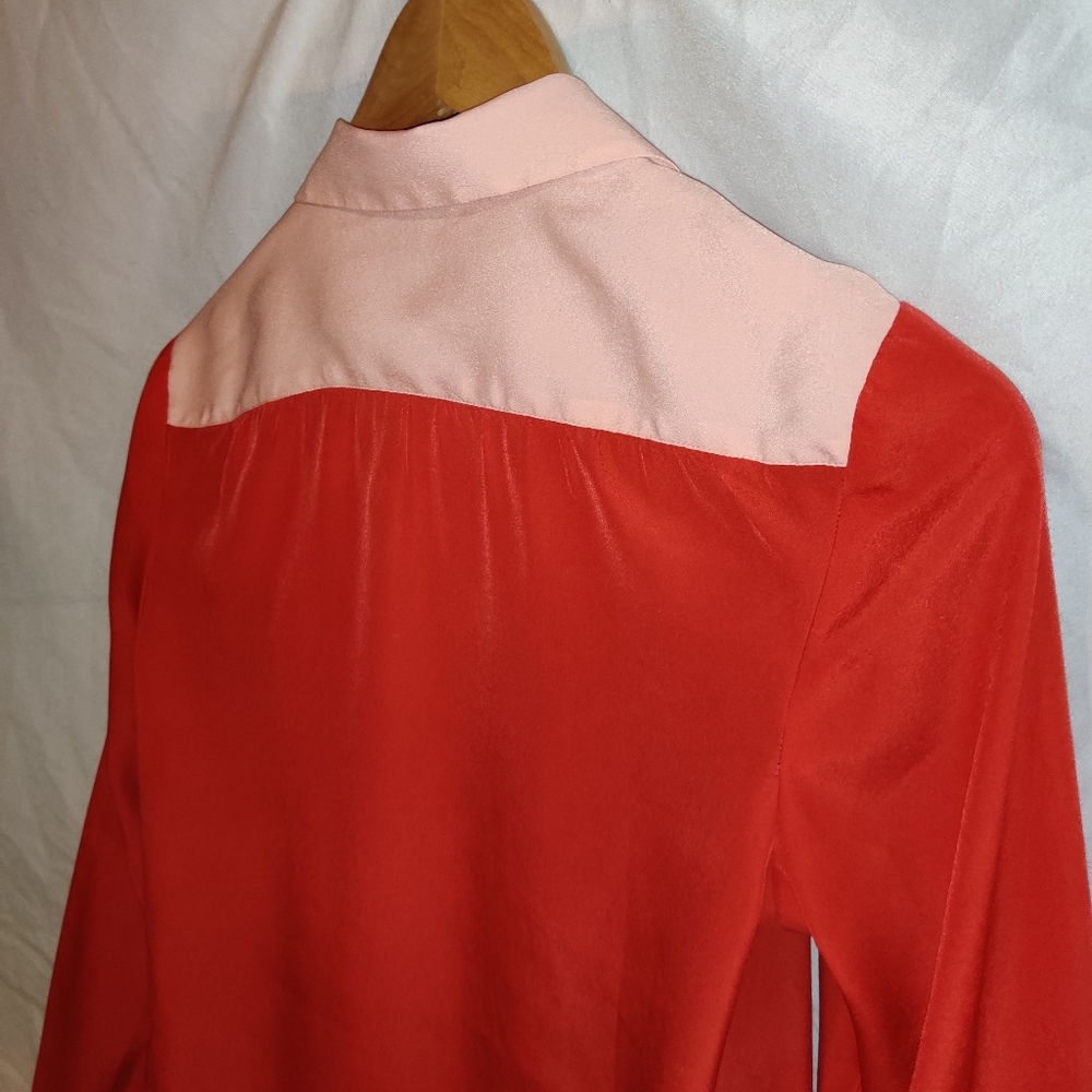Two Tone Colorblock Collared Button Up Top - Picture 4 of 7